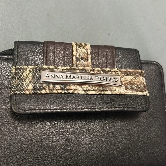 π€© 3 FOR $25 π€© Wallet - Picture 7 of 7